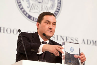 Prof. Dr. Stefan Okruch, Prorektor der AUB
