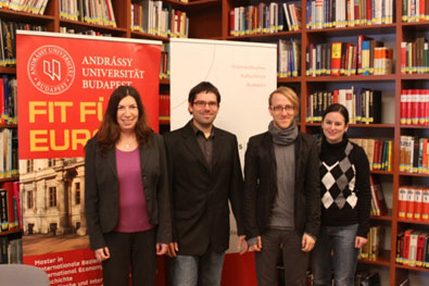 vlnr.: Petra Paugger (ÖKF), Arno Niederle (Referent, Wien), Stefan Benedik (Moderator, Graz), Ursula Mindler (MES, AUB)