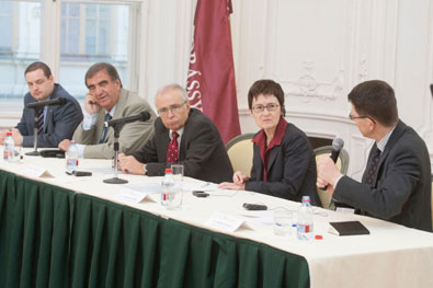 Prof. Dr. Hanns H. Seidler Die Rolle des Kanzlers im Hochschulwesen - Erfahrungen und Perspektiven aus Deutschland und Podiumsdiskussion, 24.04.2013