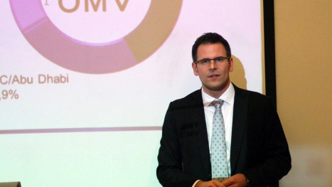 27. November 2014: Wie mit intelligentem Change-Management etwas verändert werden kann, aber auch wie manche Change-Management-Projekte verändert werden müssen, zeigte Wilfried Gepp, Managing Director OMV Hungaria Kft.