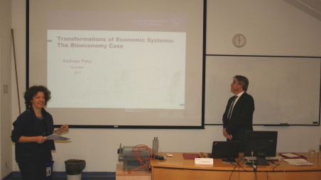 Transformations of Economic Systems: The Bioeconomy Case