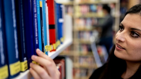 Studentische Hilfskräfte für die Universitätsbibliothek gesucht