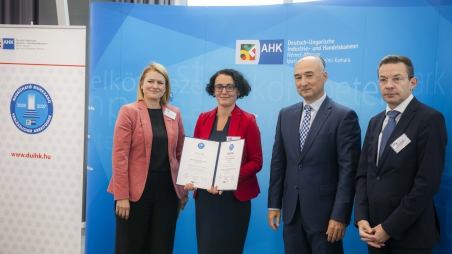 Die DUIHK zeichnete die Andrássy Universität Budapest erneut zum “verlässlichen Arbeitgeber” für die Jahre 2025-2027 aus