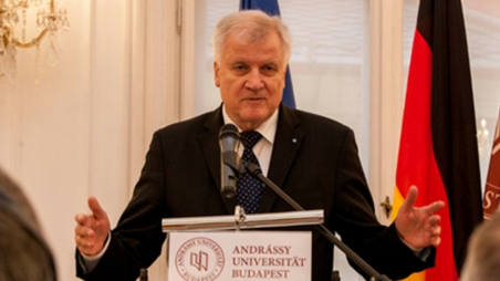 Horst Seehofer an der Andrássy Universität Budapest