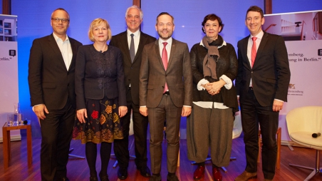 Prof. Dr. Ellen Bos beim 4. Donausalon