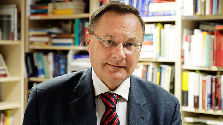 Prof. Dr. Michael  GEHLER 